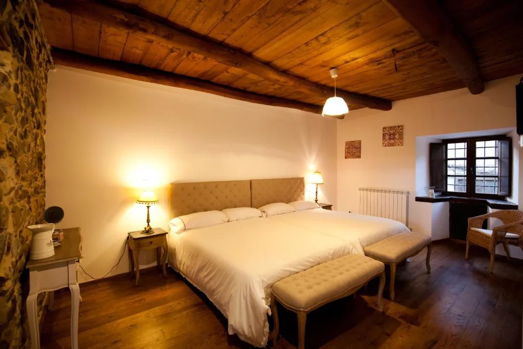 Camera doppia con 2 letti — La Casa Grande Del Valle