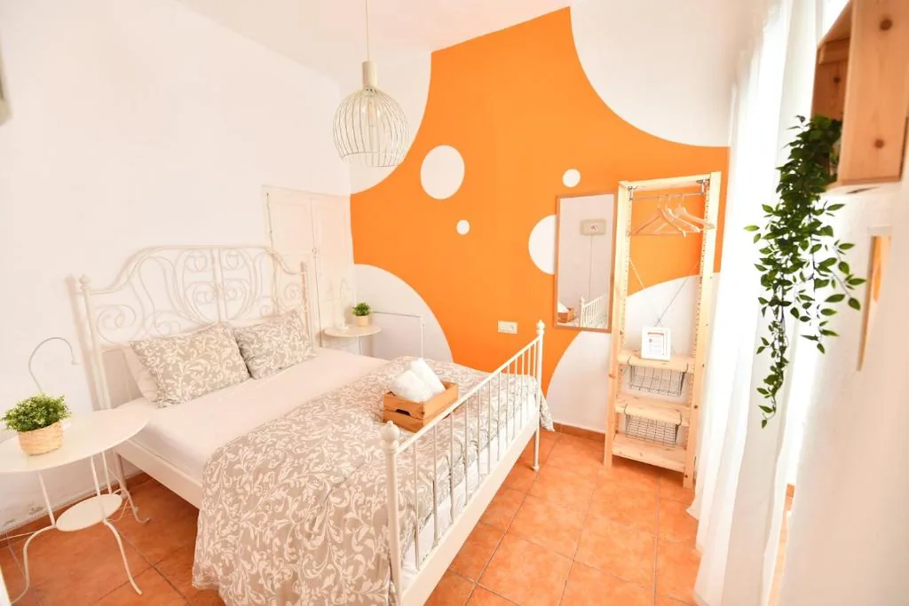 Double Room with Shared Bathroom — La Casa Mata Central