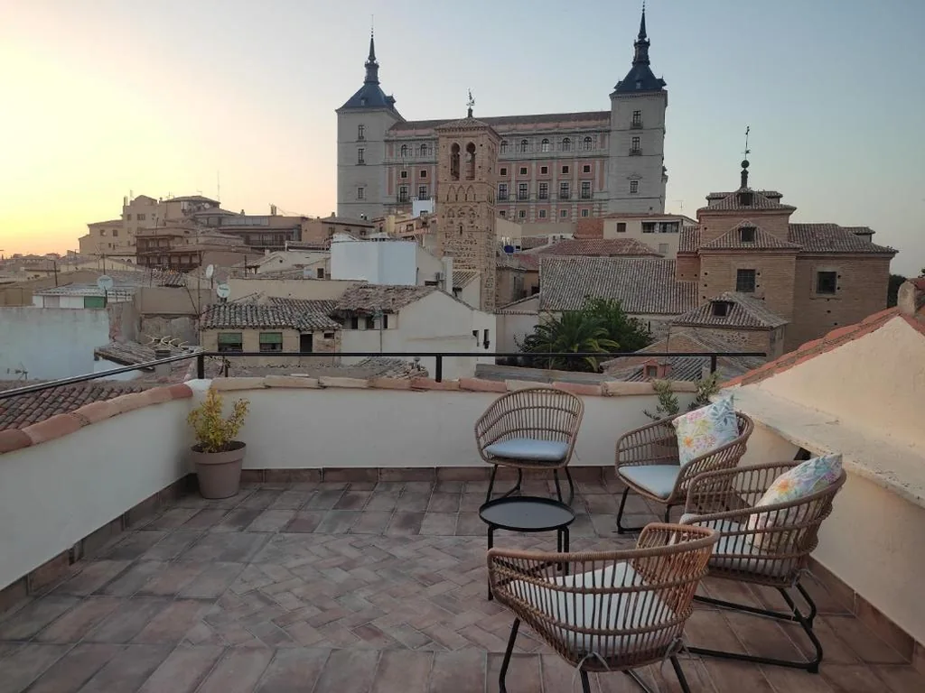 3ベッドルームの家 — La Casa Toledana - patio y terraza con vistas