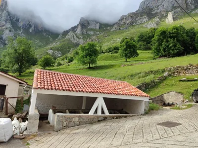 La casina de Tielve de Cabrales dentro del Parque Nacional Picos de Europa — 照片 5