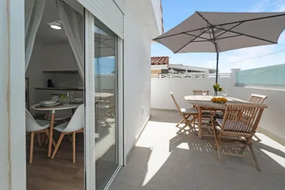La Casita de Emily - Reformada, bien situada y con piscina amplia — foto 5
