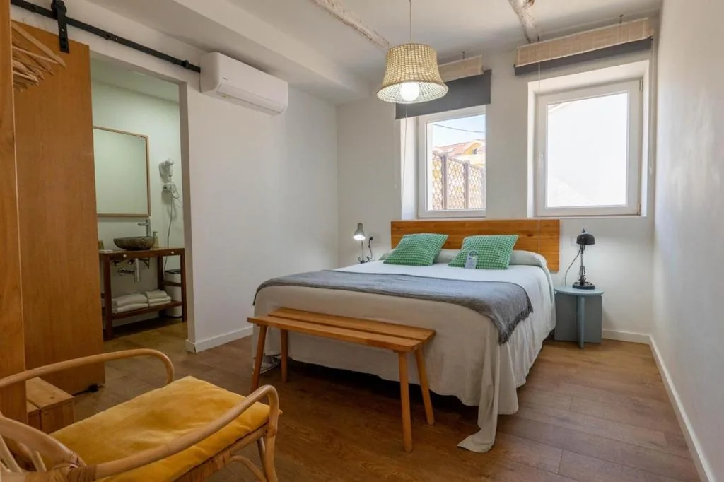 Tweepersoonskamer met eigen badkamer — La Casita de Melón