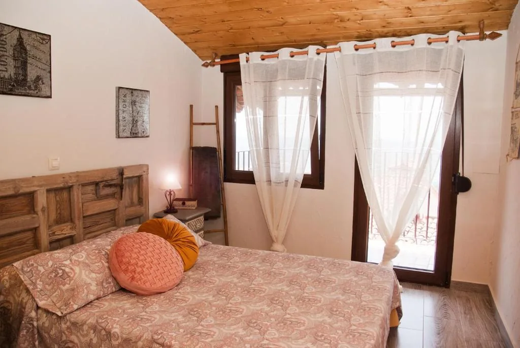 LA CASITA DEL PORTAL