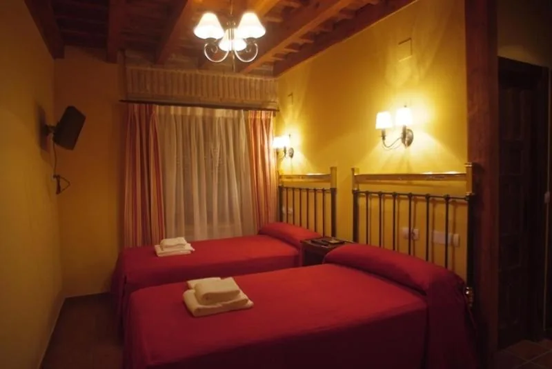 Habitación Doble - 2 camas — La Casona de Doña Petra