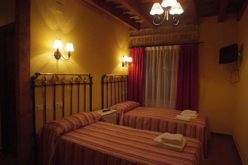 Habitación Triple — La Casona de Doña Petra