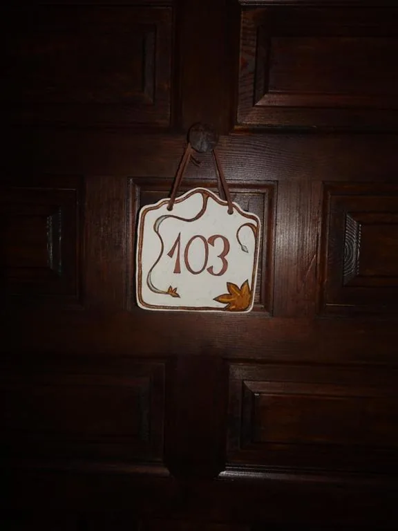 Double Room with Private Bathroom — LA CASONA DE ESCALADA