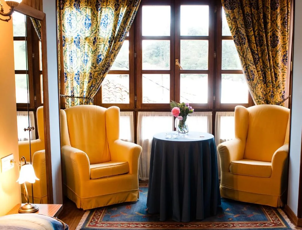 Suite — La Casona de Molleda