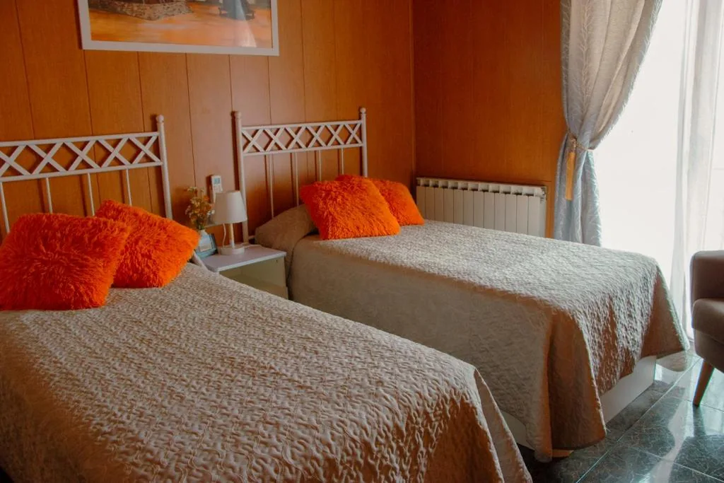 Quarto Duplo com Vista para o Jardim - 2 Camas — La Cassola del Priorat