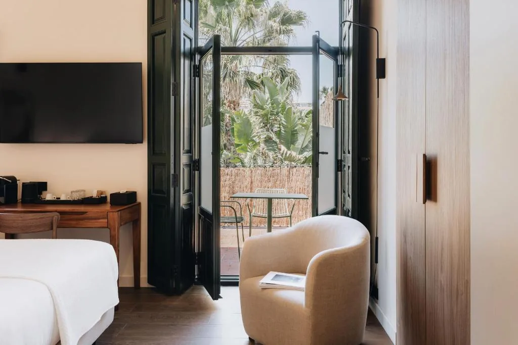 Camera matrimoniale con terrazza — La Chipirona Boutique Rooms