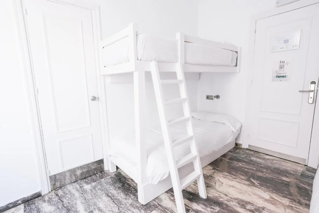 Bett im Schlafsaal mit 4 Betten — La Cocotera Boutique Hostel & Coworking