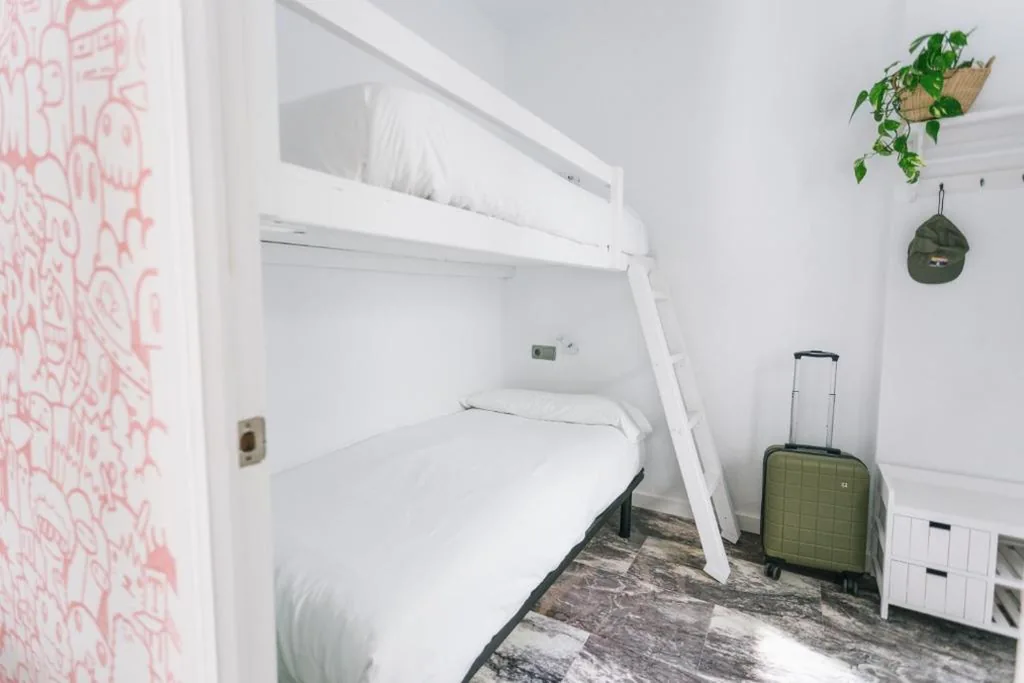 Doppelzimmer mit Gemeinschaftsbad — La Cocotera Boutique Hostel & Coworking