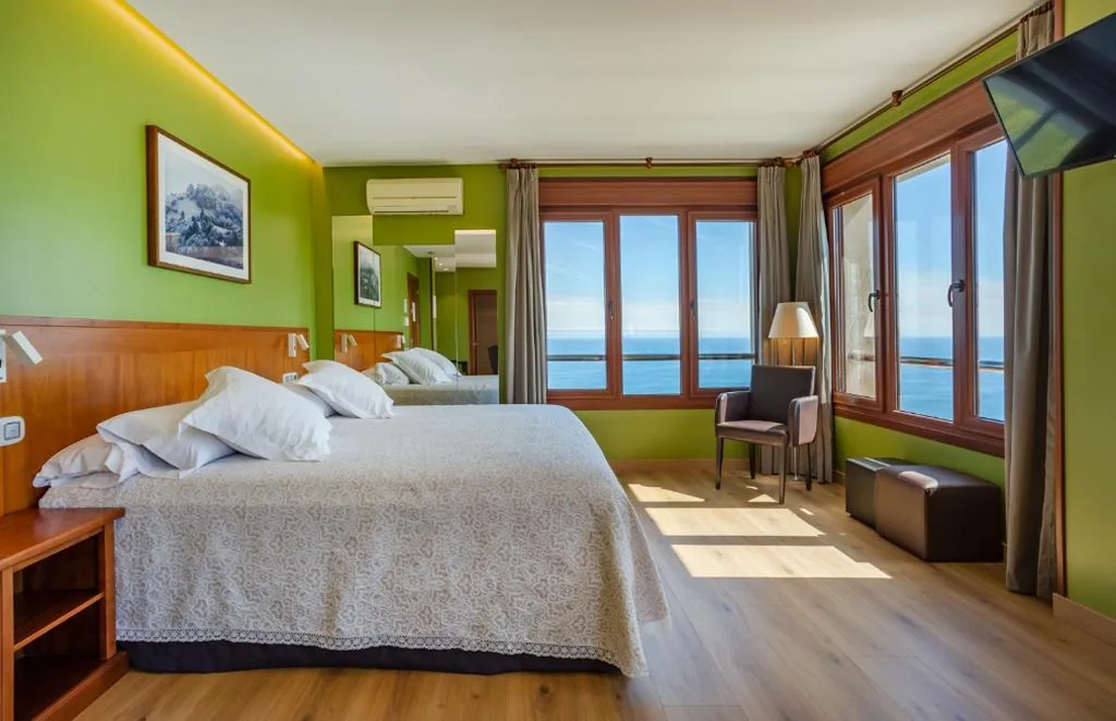 Suite con vistas al mar — La Colina