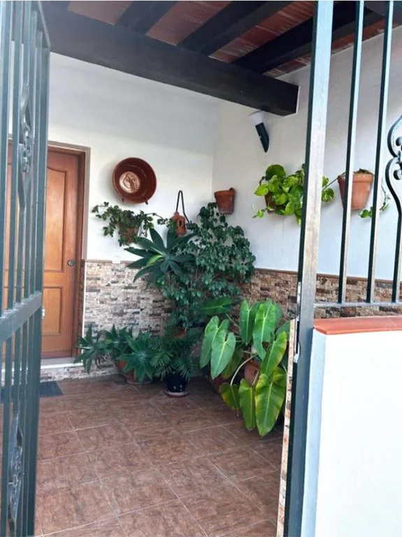 Casa con 4 camere da letto — La costurera