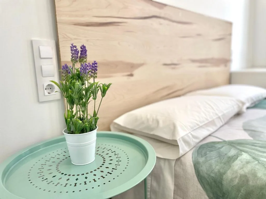 Standardzimmer – 1 großes Bett — La Despensa de la Corredera