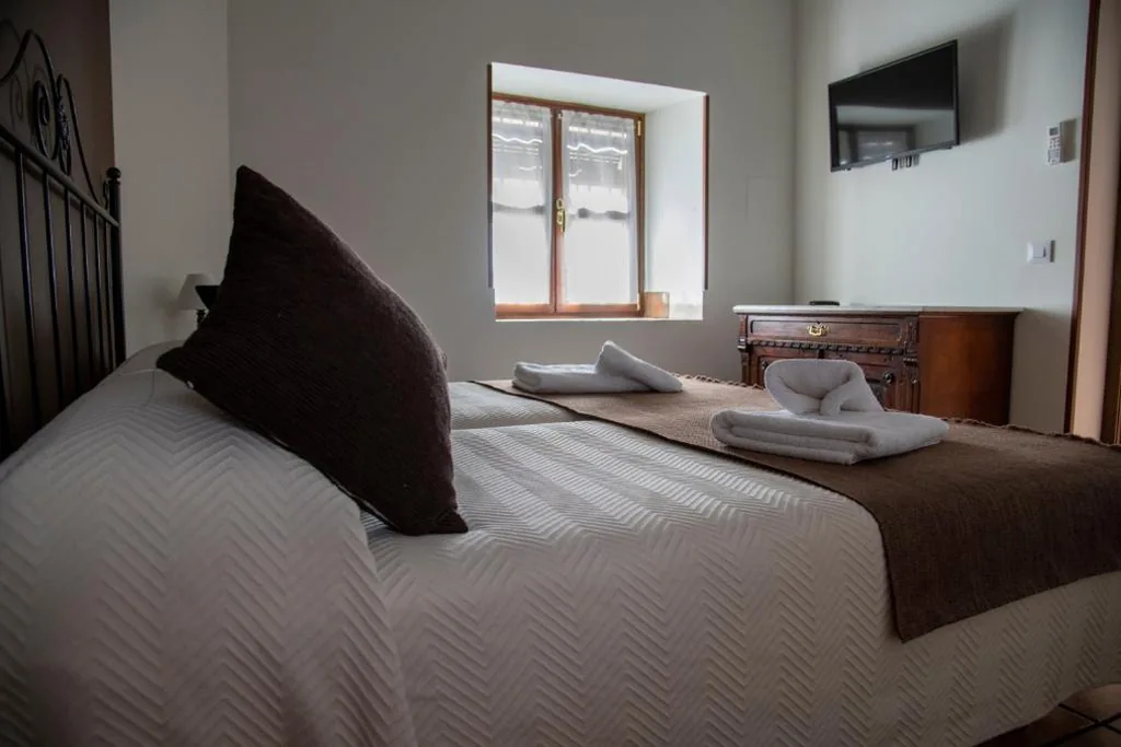 Chambre double avec vue sur le parc — La Encomienda de Oreja