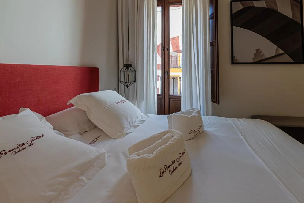Suite Junior con balcón — La Ermita Suites - Único Hotel Monumento de Córdoba