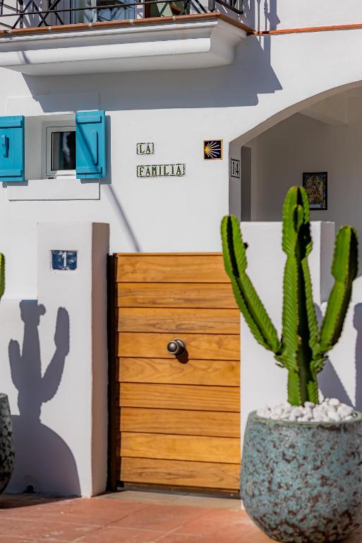 La Familia Beach Houses La Cala