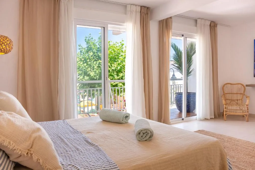 La Familia Beach Houses La Cala