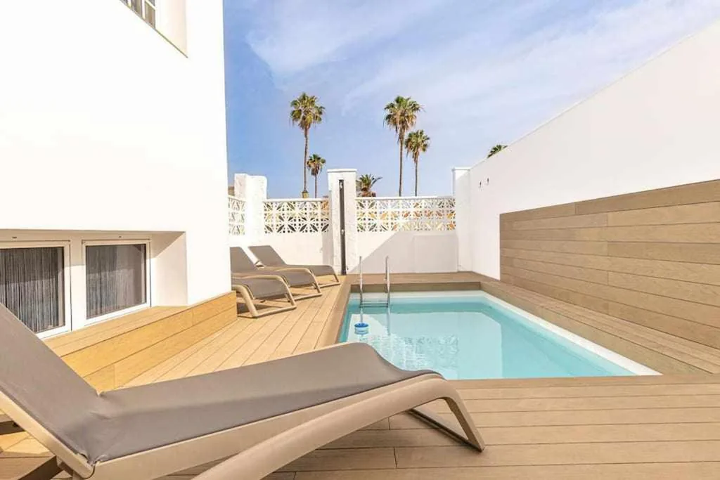 Villa con 3 camere da letto — La Favorita, preciosa villa con piscina privada.