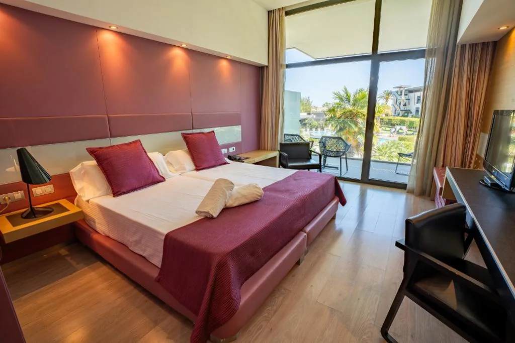 Deluxe tweepersoonskamer met 2 bedden — La Finca Resort
