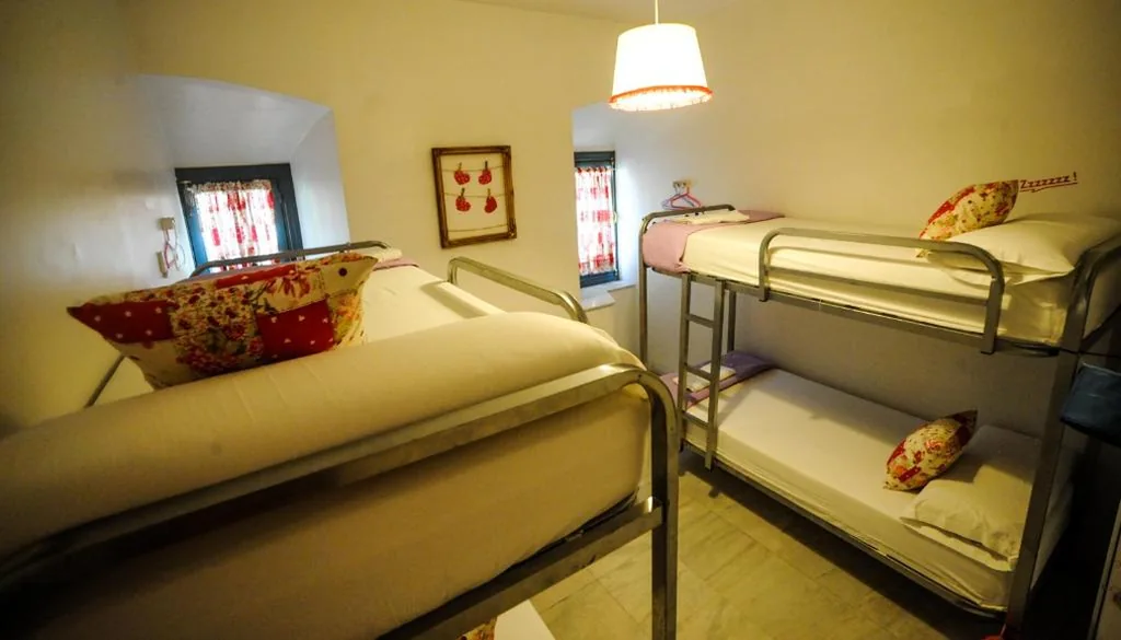 Posto letto in dormitorio condiviso da 4 posti solo per donne — La Flamenka Hostel
