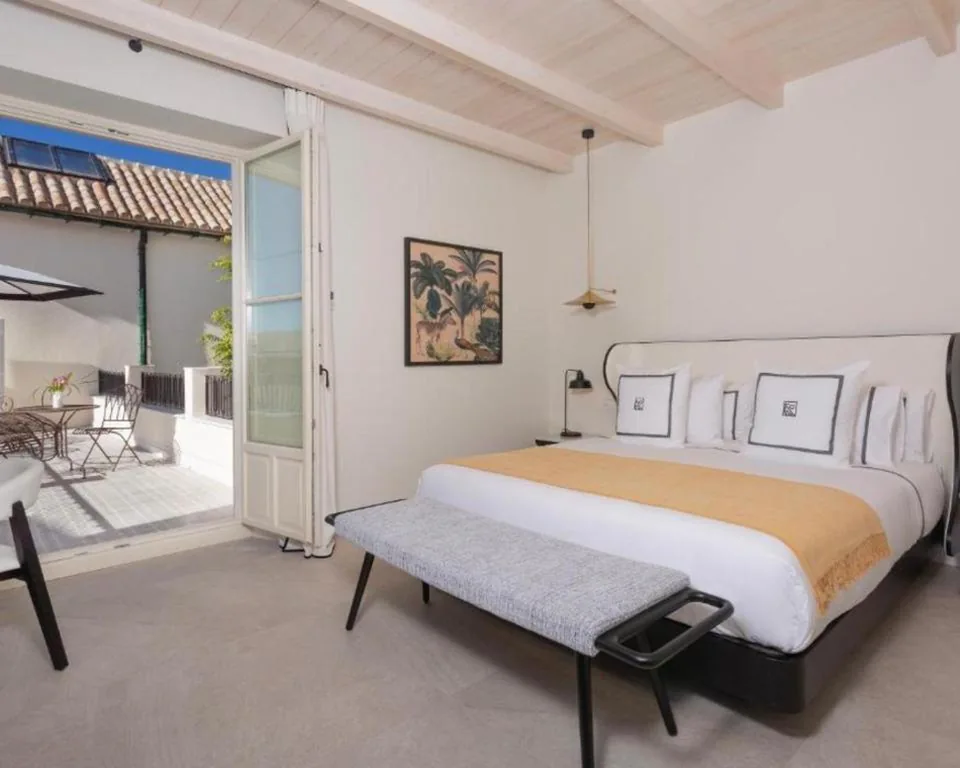 Chambre Double avec terrasse — La Fonda Heritage Hotel Luxury, Relais & Châteaux