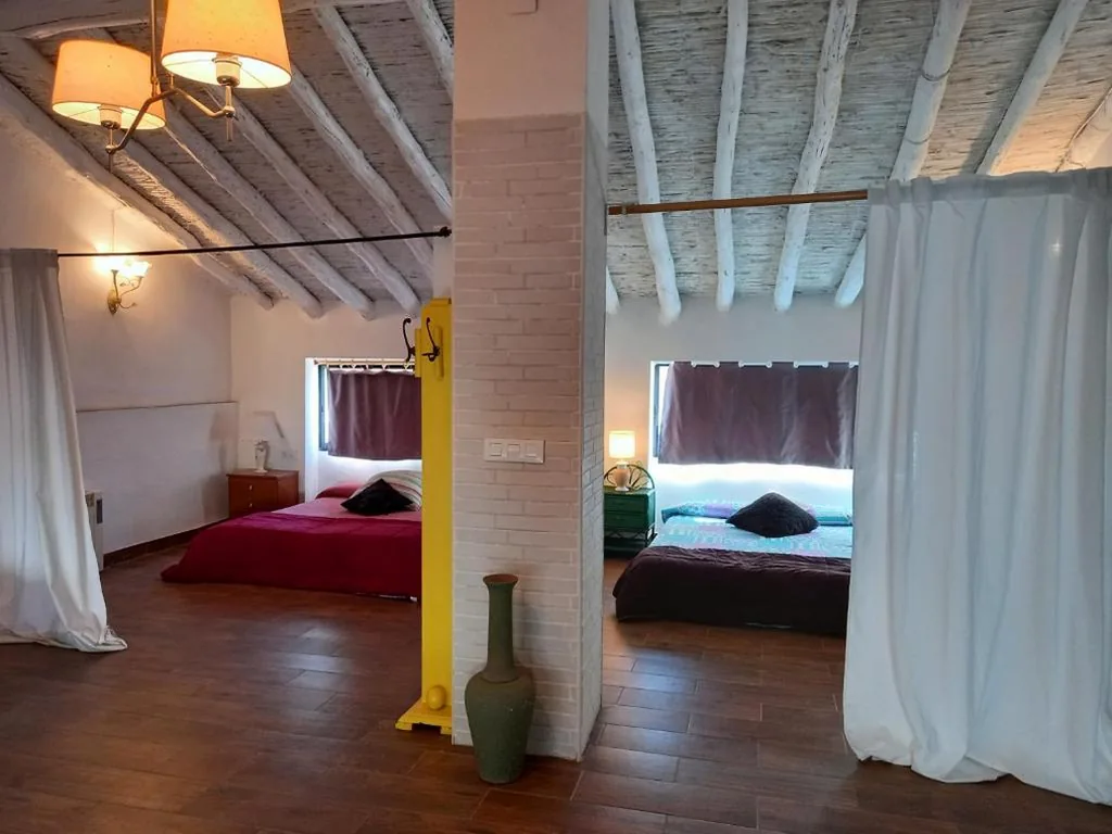 Six-Bedroom House — La Gata Mala