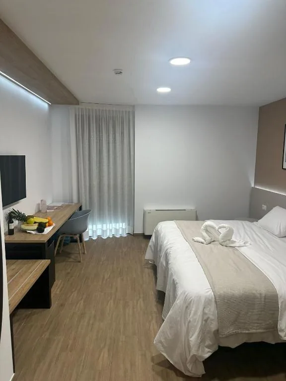 Habitación con 2 camas grandes - Adaptada para personas con discapacidad — La Hospedería - El Provencio