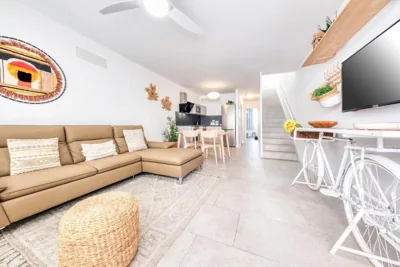 La Isleña House - Near the beach, Air-Con, Fast Wifi and SAT tv By Lanzarote Vacation Homes — foto 5