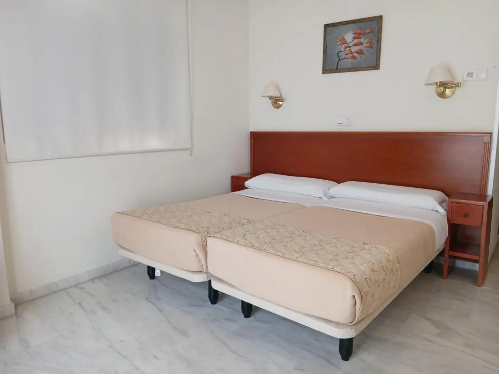 Doppelzimmer – 2 Betten — La Luna Blanca