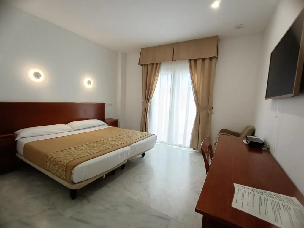 Standard-Doppelzimmer – 1 oder 2 Betten — La Luna Blanca