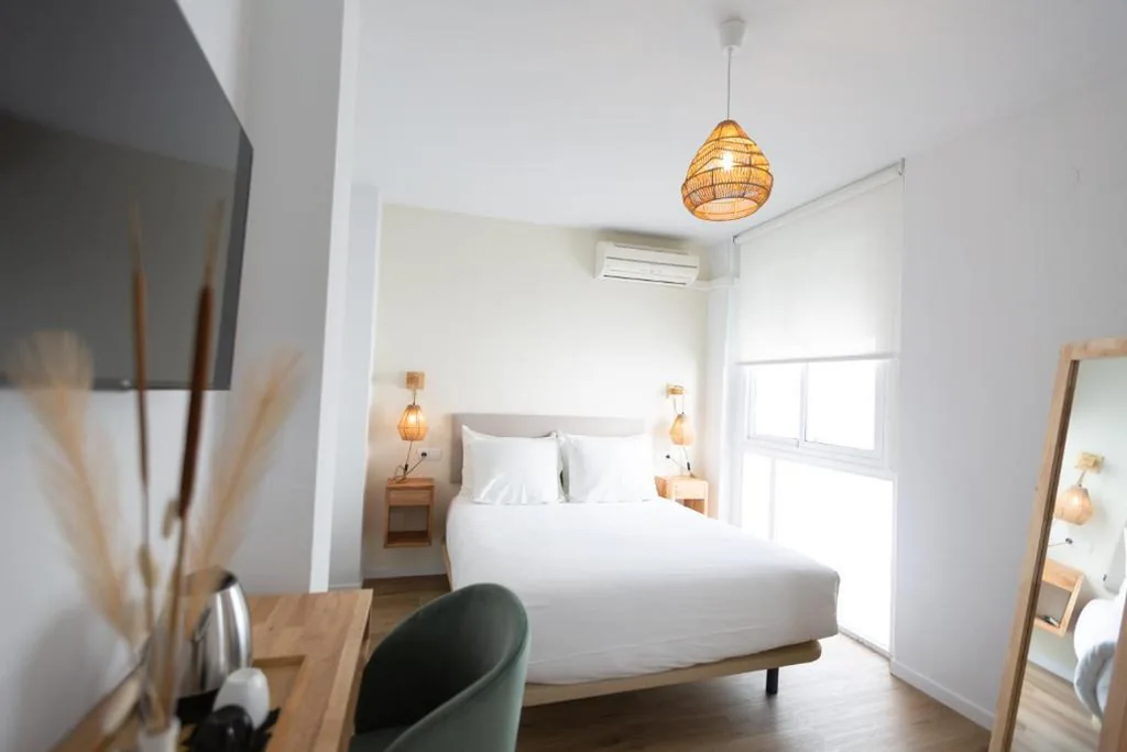 Chambre double — La Malagueña by Croma