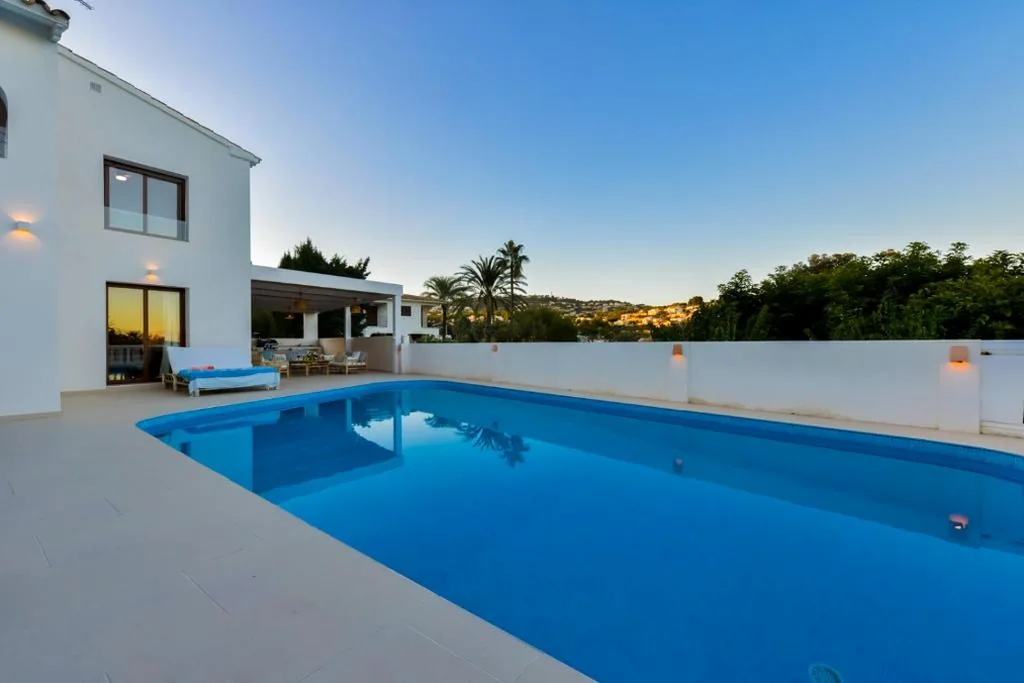 La Mar - By Almarina Villas