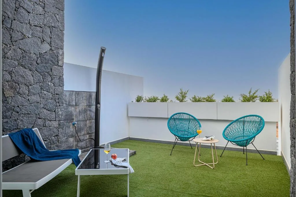 Haus mit 3 Schlafzimmern — La Marinera House - Near the beach, Air-Con, Fast Wifi and SAT tv By Lanzarote Vacation Homes