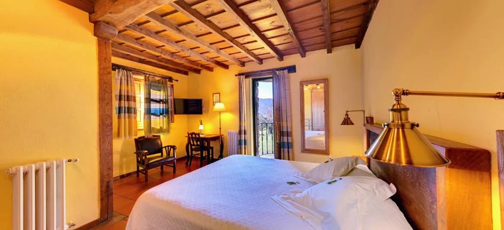 Habitación Doble — La Montaña Mágica Hotel Rural