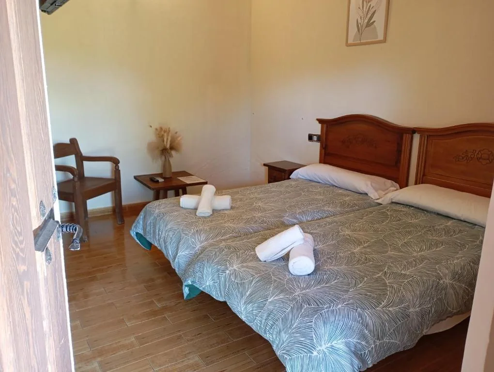 Habitación Doble - 2 camas — La Muralla de Gredos Hotel Rural