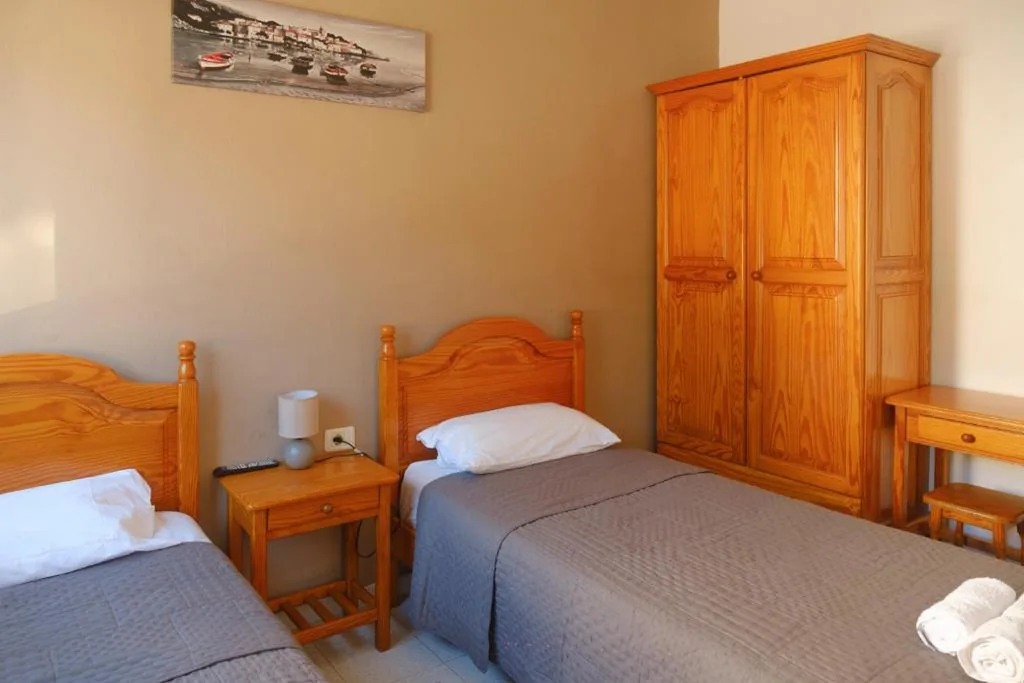 Camera doppia con letti singoli — La Palma Hostel by Pension Central