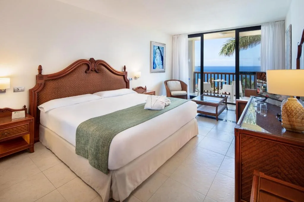 Suite con vistas al mar (2 adultos + 2 niños) — La Palma Princess