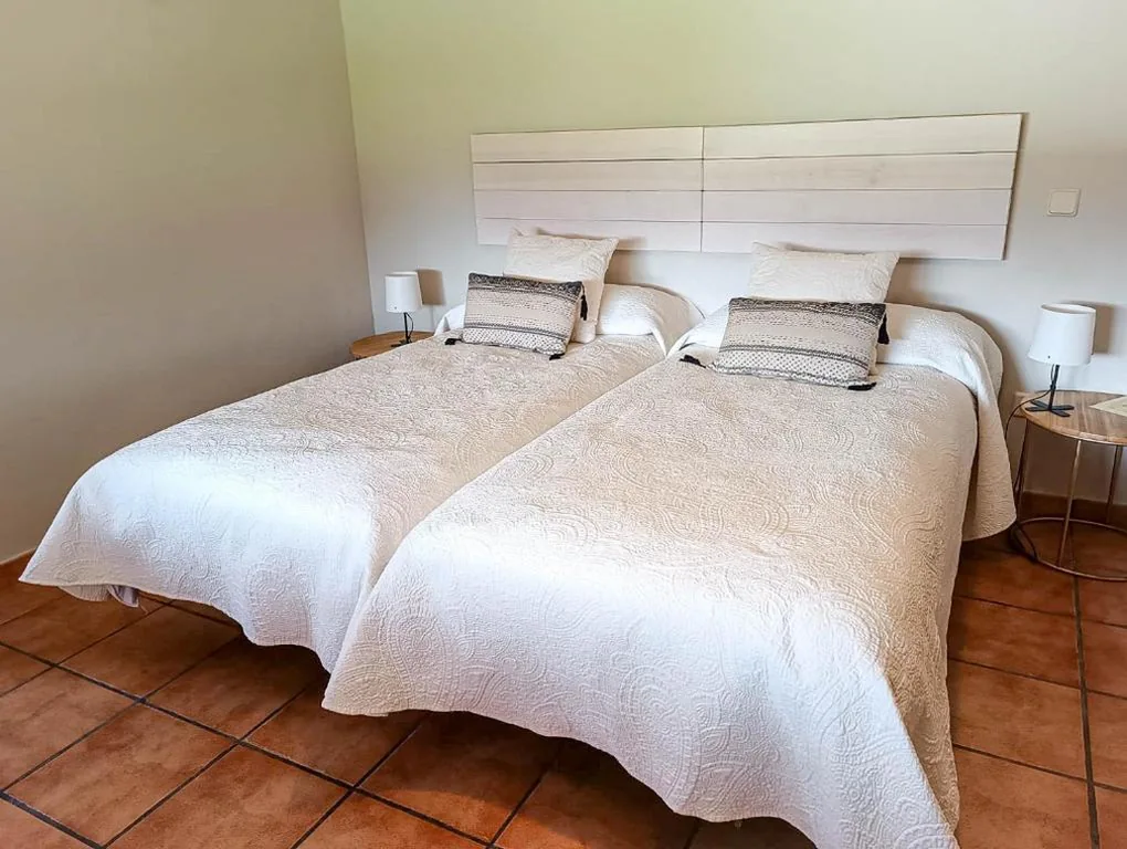 Chambre double standard - 1 ou 2 lits — La Panera