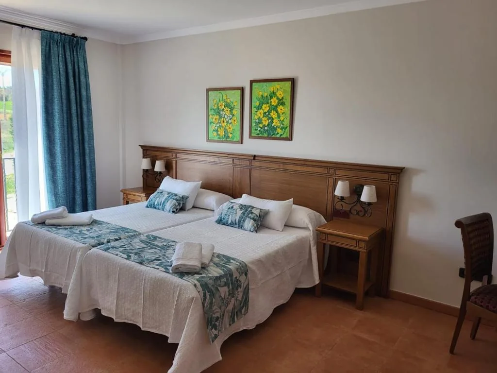 Chambre Double Deluxe avec baignoire — La Parada del Cid