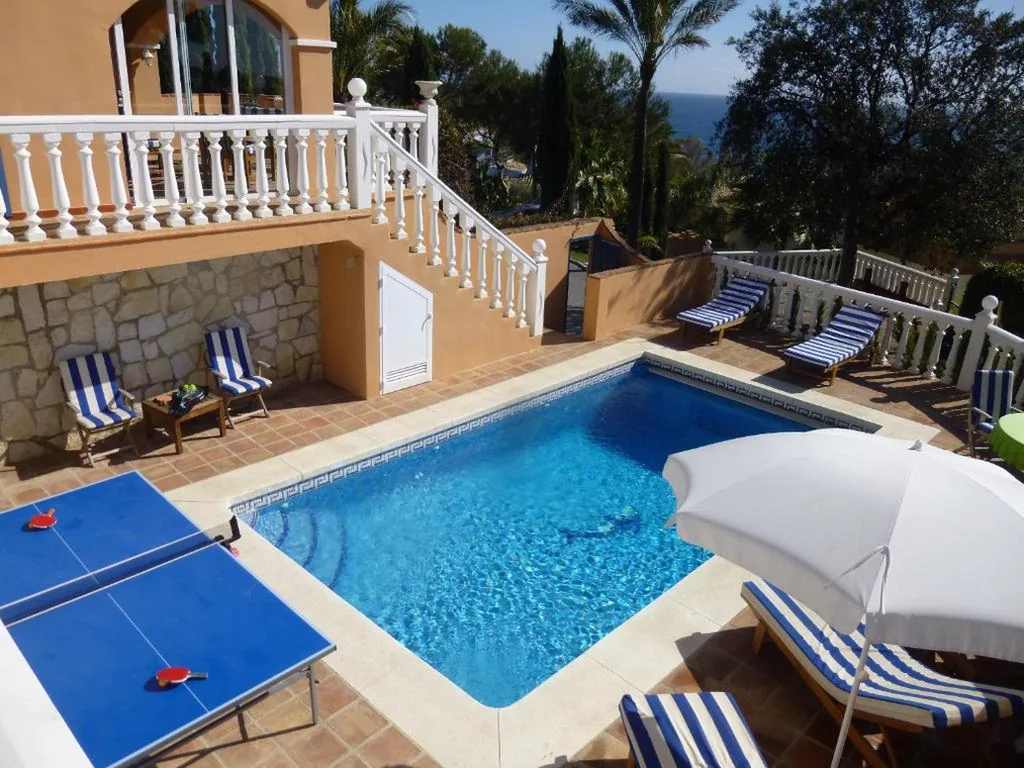 Villa con piscina privada — La Perla de Torrenueva