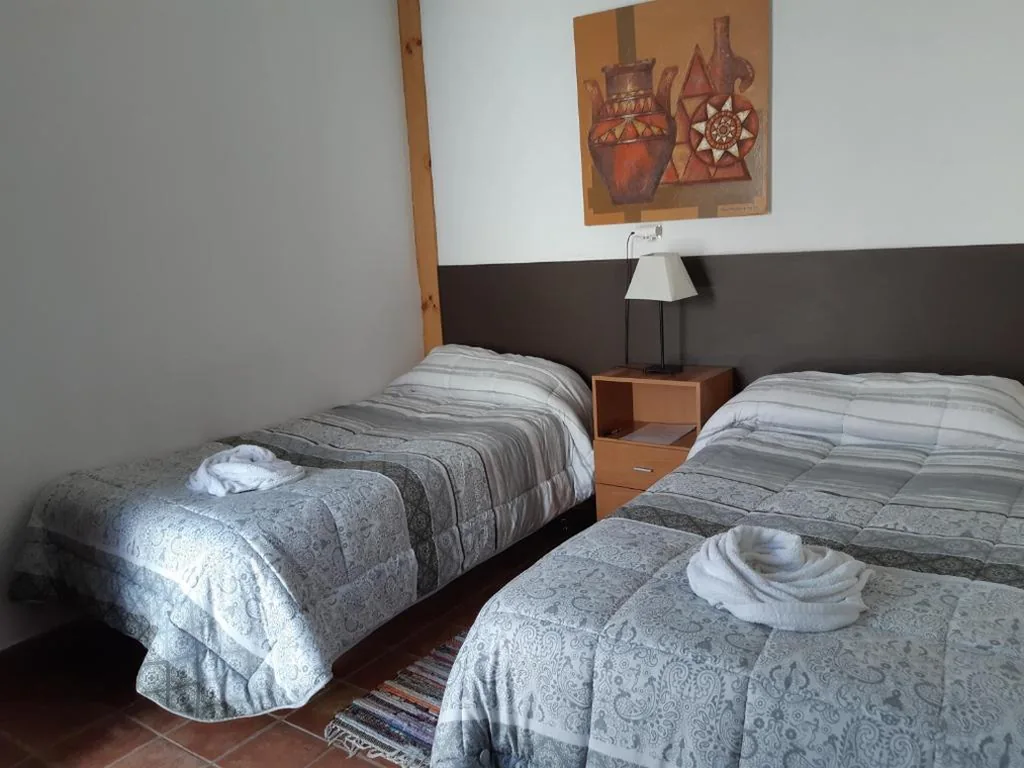 Doppelzimmer mit 2 Betten — La Piedra Viva Agüimes , Siete hermanos