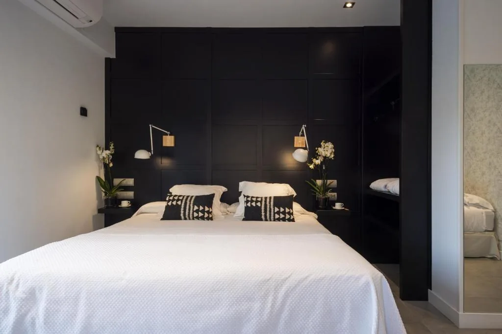 Triple Room with Balcony — La Playa