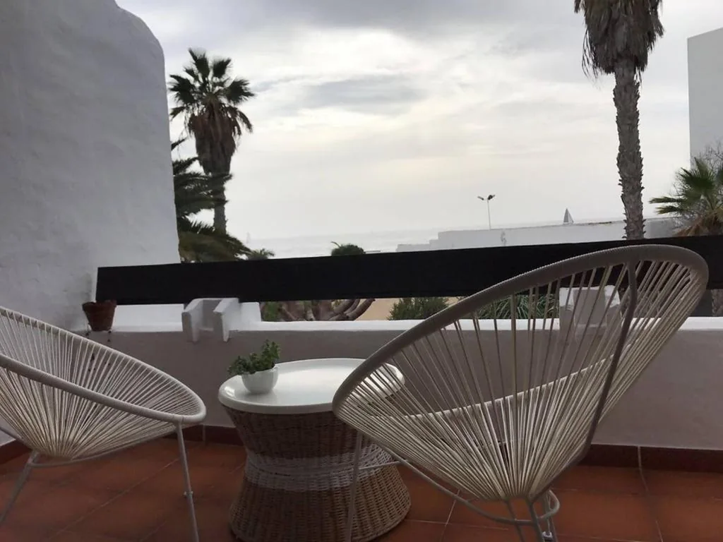 海の景色を望むアパートメント — La playita, primera linea de mar