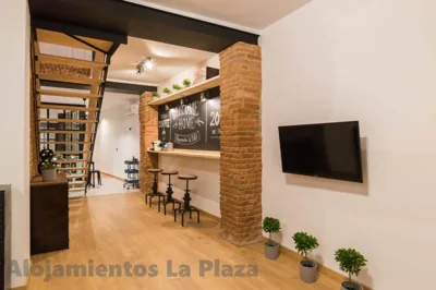 La Plaza — Foto 5