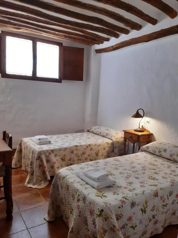 Tweepersoonskamer met eigen badkamer - 2 bedden — La Posada Amena