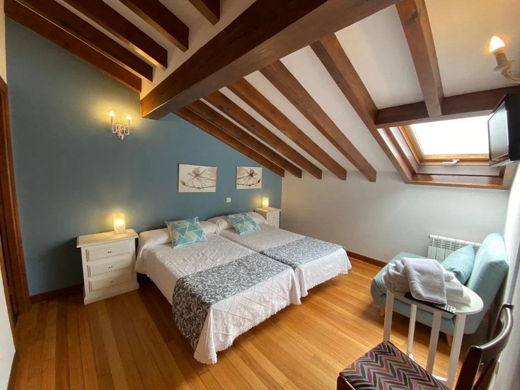 Doppelzimmer mit Zustellbett — La Posada de Abanillas