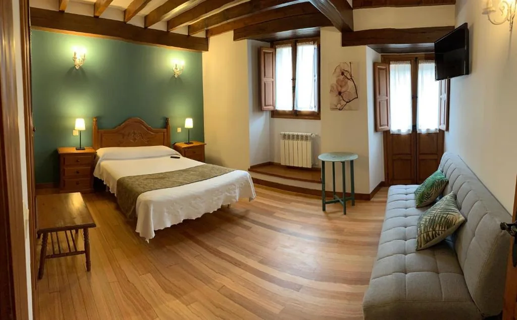 Deluxe-Doppelzimmer mit Zustellbett — La Posada de Abanillas