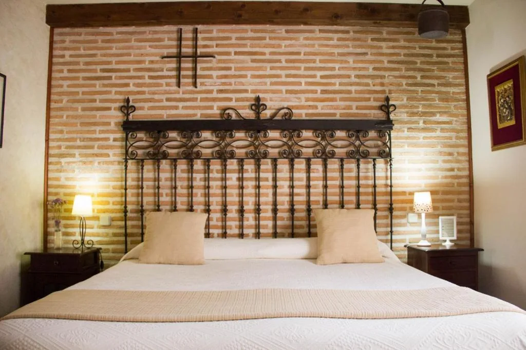 Comfort Double Room — La Posada de Manolo