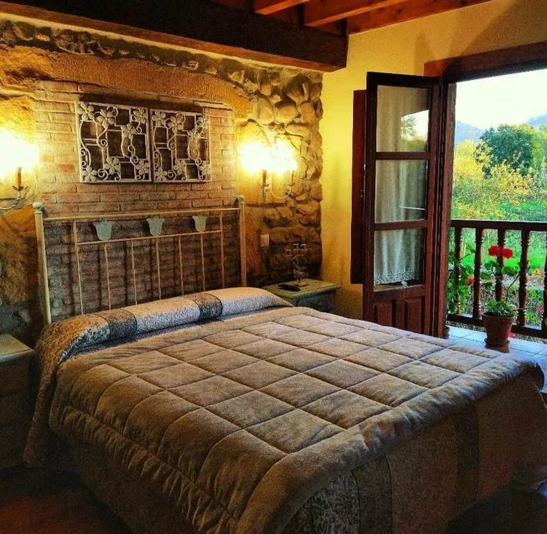 Habitación Doble con balcón — La Posada de Maria